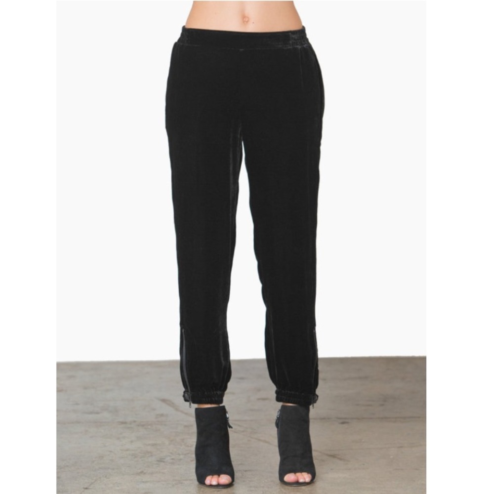 Go by GoSilk Velvet Parachute Pant - Washed Black